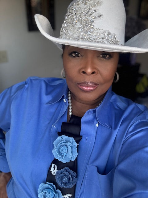 Giddy-Up Gyals (Ivory)